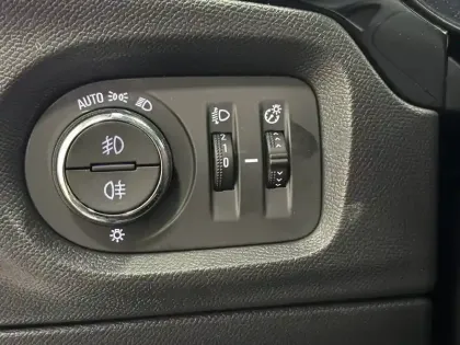 Photo 13 Opel Corsa  1.2 Turbo Hybrid 110 ch Autom