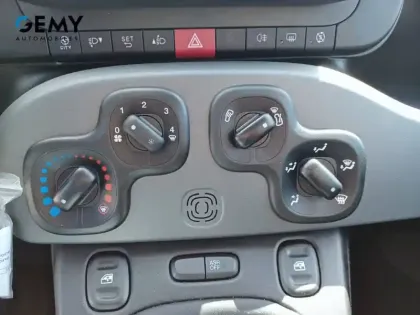 Photo 14 Fiat Panda  1.0 70 ch Hybride BSG S/S