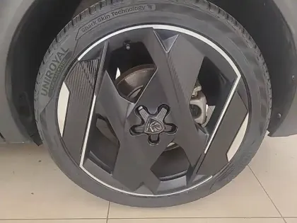 Photo 12 Peugeot 408  PHEV 225 e-EAT8