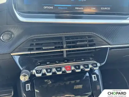 Photo 13 Peugeot 208  PureTech 130 S&S EAT8