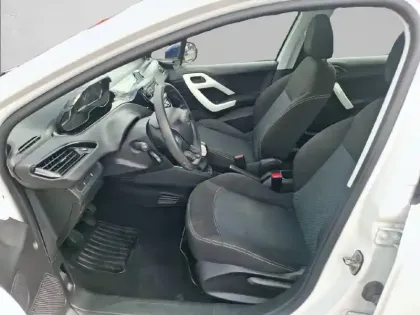 Photo 10 Peugeot 208  PureTech 68ch BVM5