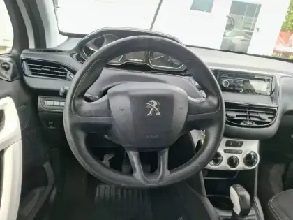 Photo 8 Peugeot 208  PureTech 68ch BVM5