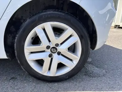 Photo 8 Renault Clio  SOCIETE BLUE DCI 100 hc GSR2