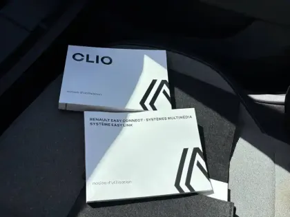 Photo 41 Renault Clio  SOCIETE BLUE DCI 100 hc GSR2