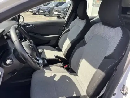 Photo 23 Renault Clio  SOCIETE BLUE DCI 100 hc GSR2