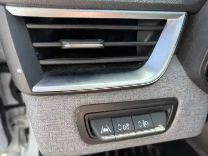 Photo 27 Renault Clio  SOCIETE BLUE DCI 100 hc GSR2