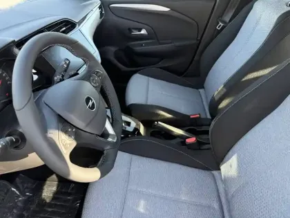 Photo 9 Opel Corsa  1.2 Turbo Hybrid 110 ch Autom