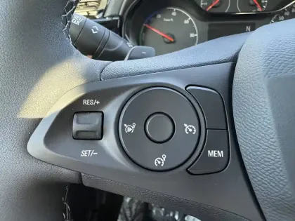 Photo 17 Opel Corsa  1.2 Turbo Hybrid 110 ch Autom