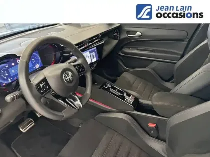 Photo 10 Alfa Romeo Junior  1.2 Ibrida 136 ch eDCT6