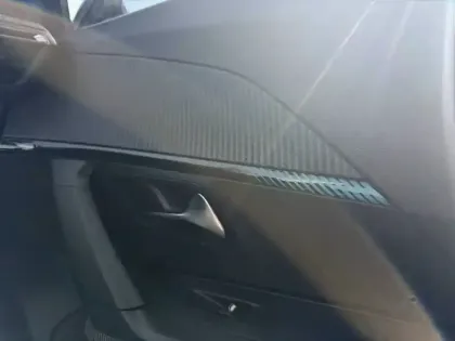 Photo 33 Peugeot 2008  PureTech 130 S&S EAT8