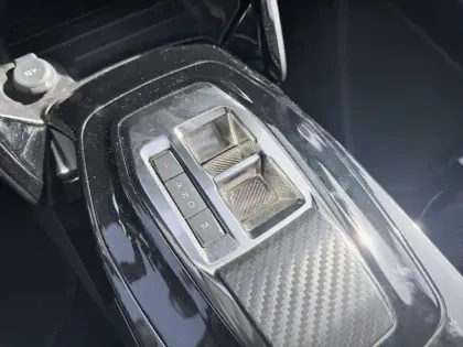 Photo 13 Peugeot 2008  PureTech 130 S&S EAT8