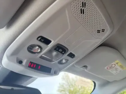 Photo 24 Peugeot 2008  PureTech 130 S&S EAT8