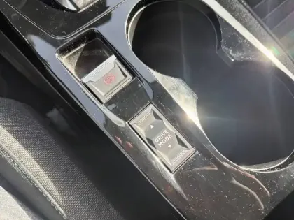 Photo 23 Peugeot 2008  PureTech 130 S&S EAT8