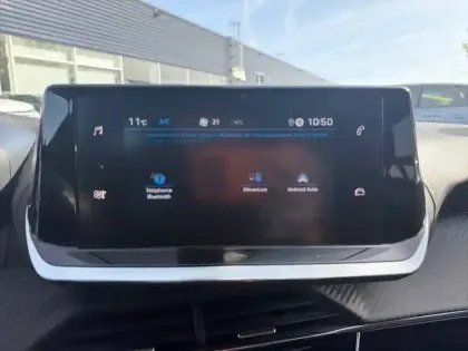 Photo 27 Peugeot 2008  PureTech 130 S&S EAT8