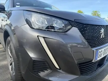 Photo 15 Peugeot 2008  PureTech 130 S&S EAT8