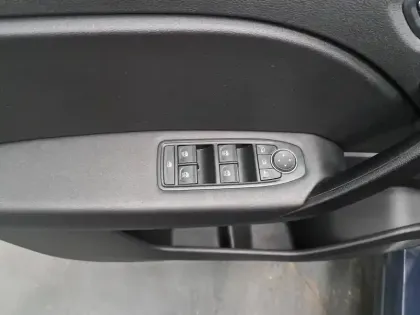 Photo 27 Renault Captur  TCe 90