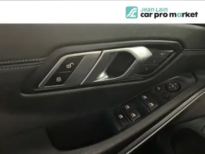 Photo 20 BMW Serie 3 Touring 320d xDrive 190 ch BVA8