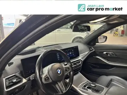 Photo 12 BMW Serie 3 Touring 320d xDrive 190 ch BVA8