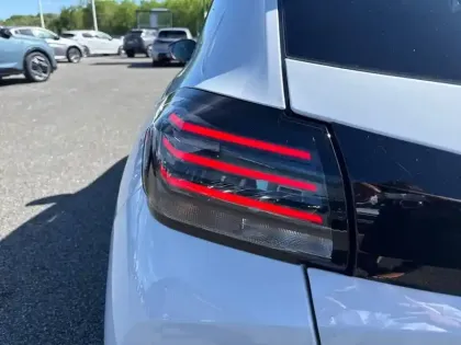 Photo 16 Peugeot 208  100 S&S BVM6