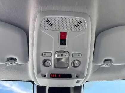 Photo 18 Peugeot 208  100 S&S BVM6