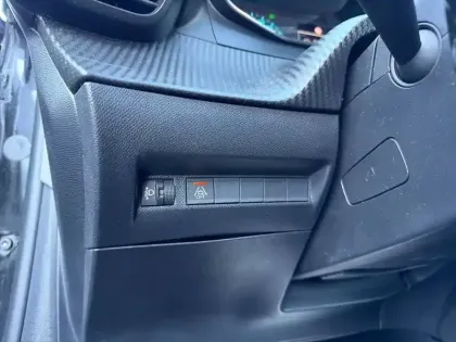 Photo 20 Peugeot 208  Electrique 50 kWh 136ch