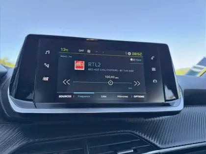 Photo 18 Peugeot 208  Electrique 50 kWh 136ch