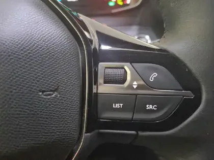 Photo 28 Peugeot 208  Electrique 50 kWh 136ch