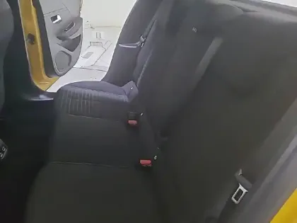 Photo 11 Peugeot 208  Electrique 50 kWh 136ch