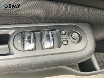 Photo 11 Mini Mini Clubman One 102 ch