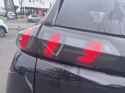 Photo 16 Peugeot 2008  Electrique 136 ch