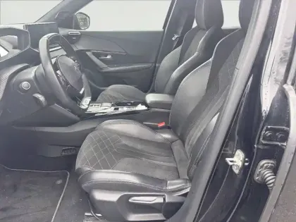 Photo 10 Peugeot 2008  Electrique 136 ch