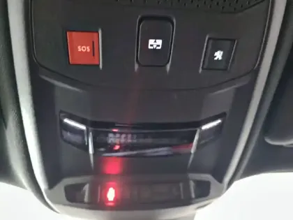 Photo 50 Peugeot 2008  Electrique 136 ch