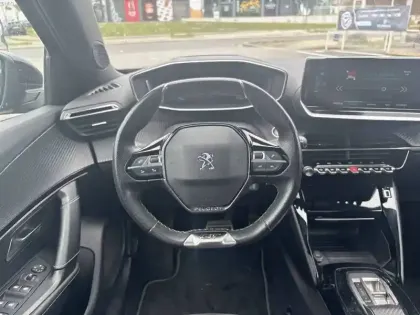 Photo 8 Peugeot 2008  Electrique 136 ch