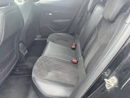 Photo 11 Peugeot 2008  Electrique 136 ch