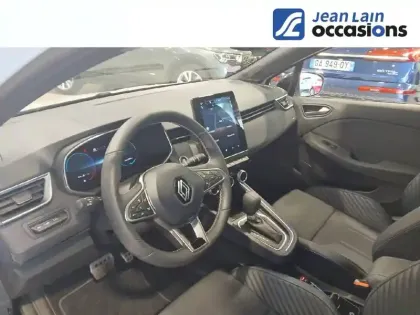 Photo 10 Renault Clio  E-Tech full hybrid 145