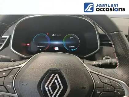 Photo 11 Renault Clio  E-Tech full hybrid 145