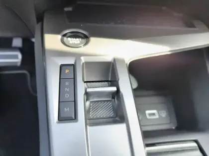 Photo 13 Peugeot 308  Hybrid 145 e-DCS6