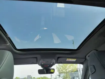 Photo 17 Peugeot 308  Hybrid 145 e-DCS6