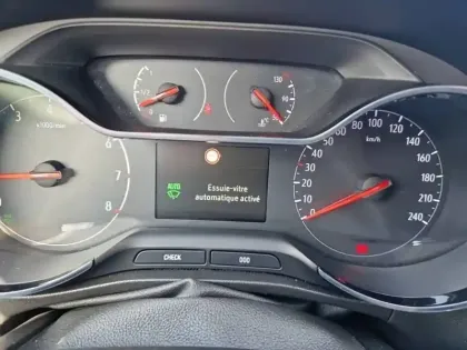 Photo 21 Opel Crossland  1.5 D 110 ch BVM6