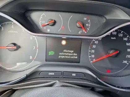 Photo 20 Opel Crossland  1.5 D 110 ch BVM6