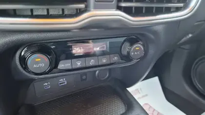 Photo 26 Nissan Juke  HYBRID 143