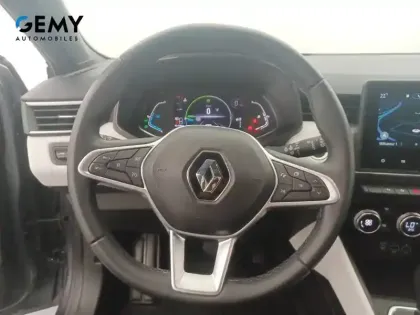 Photo 12 Renault Clio  E-Tech full hybrid 145