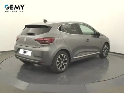 Photo 17 Renault Clio  E-Tech full hybrid 145