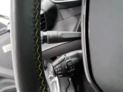 Photo 28 Peugeot 2008  Electrique 136 ch