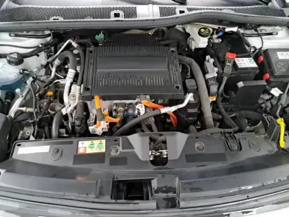 Photo 13 Peugeot 2008  Electrique 136 ch