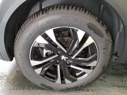 Photo 14 Peugeot 2008  Electrique 136 ch