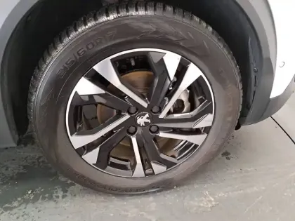 Photo 15 Peugeot 2008  Electrique 136 ch