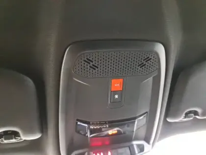 Photo 39 Peugeot 2008  Electrique 136 ch