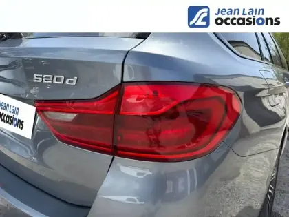 Photo 18 BMW Serie 5 520d xDrive 190 ch BVA8