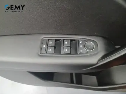 Photo 26 Renault Captur  TCe 90 - 21